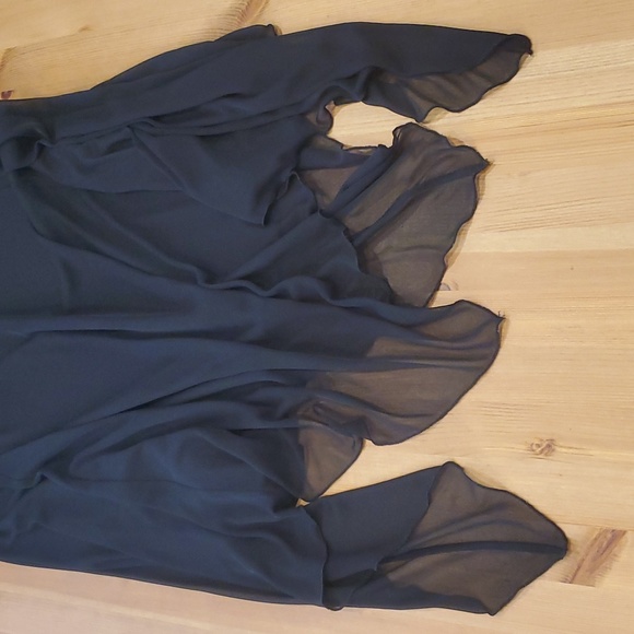 Flowy halter top dress - Picture 6 of 6